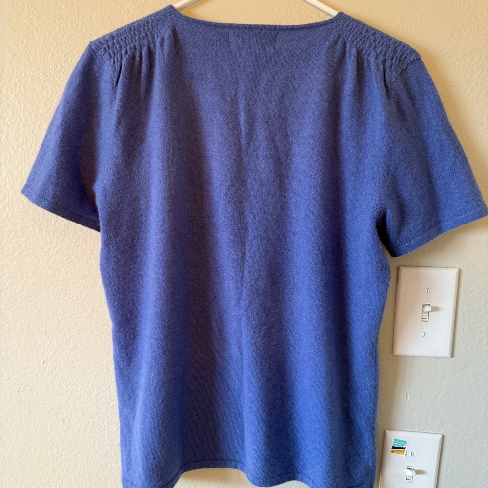 Bloomingdale's Royal Blue Short Sleeve Top - Picture 4 of 5